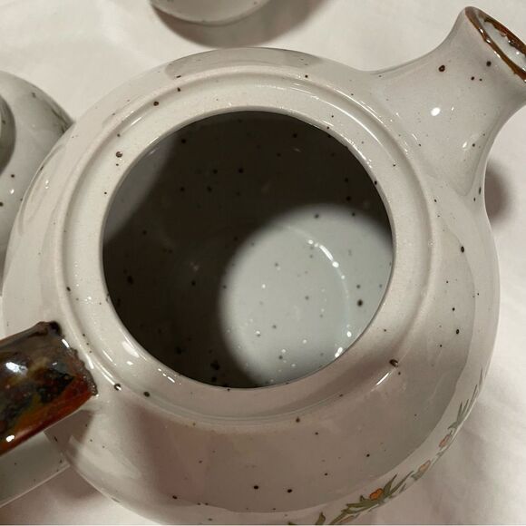 Takahashi vintage floral pattern gray speckled stoneware tea pot with 4 teacups - Picture 11 of 16